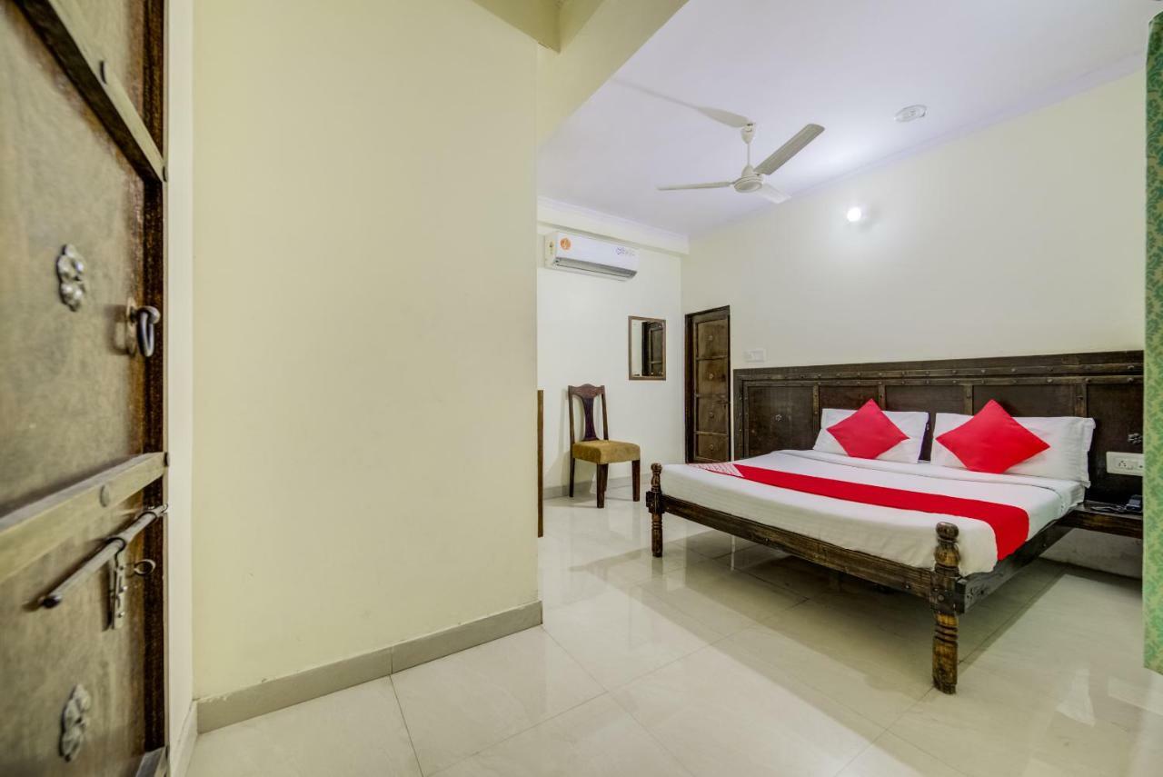 Oyo 40791 Hotel Hot N Fast Suratgarh Екстериор снимка
