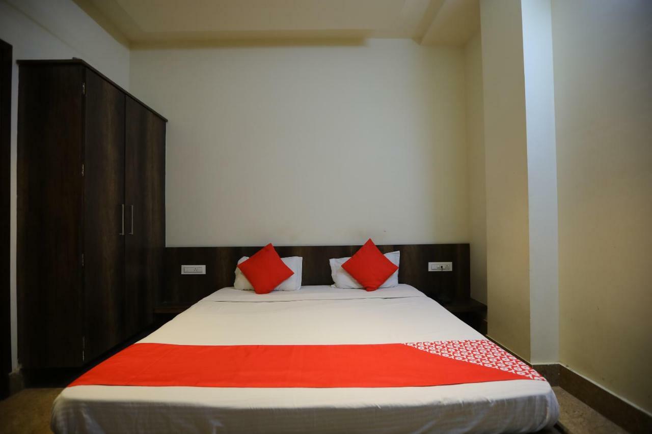 Oyo 40791 Hotel Hot N Fast Suratgarh Екстериор снимка