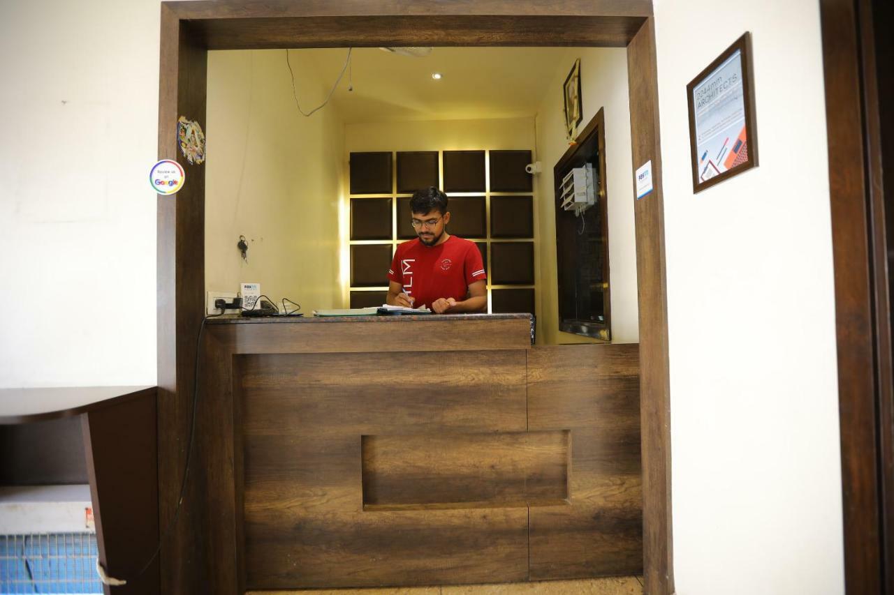 Oyo 40791 Hotel Hot N Fast Suratgarh Екстериор снимка